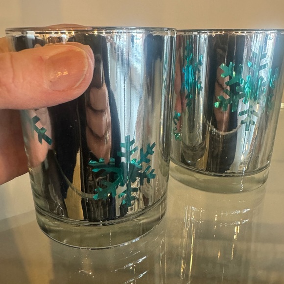 Glass candle holders. - Picture 3 of 4